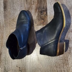 Black women's lucky brand booties